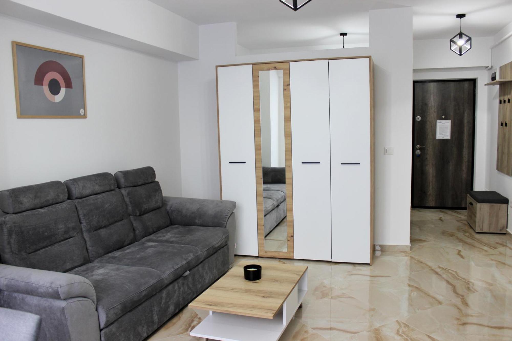 Cozy Apartments In Centre Of Suceava Near Kaufland And University Exterior photo
